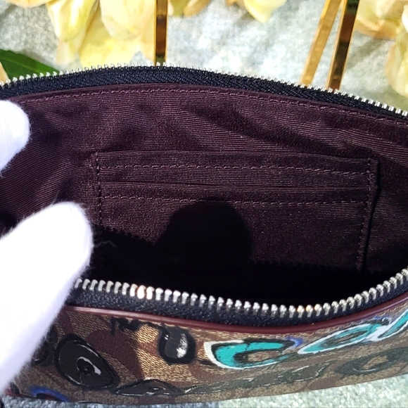 Coach X Mint + Serf Graffiti Print Larger Corner Zip Wristlet - Picture 4 of 8